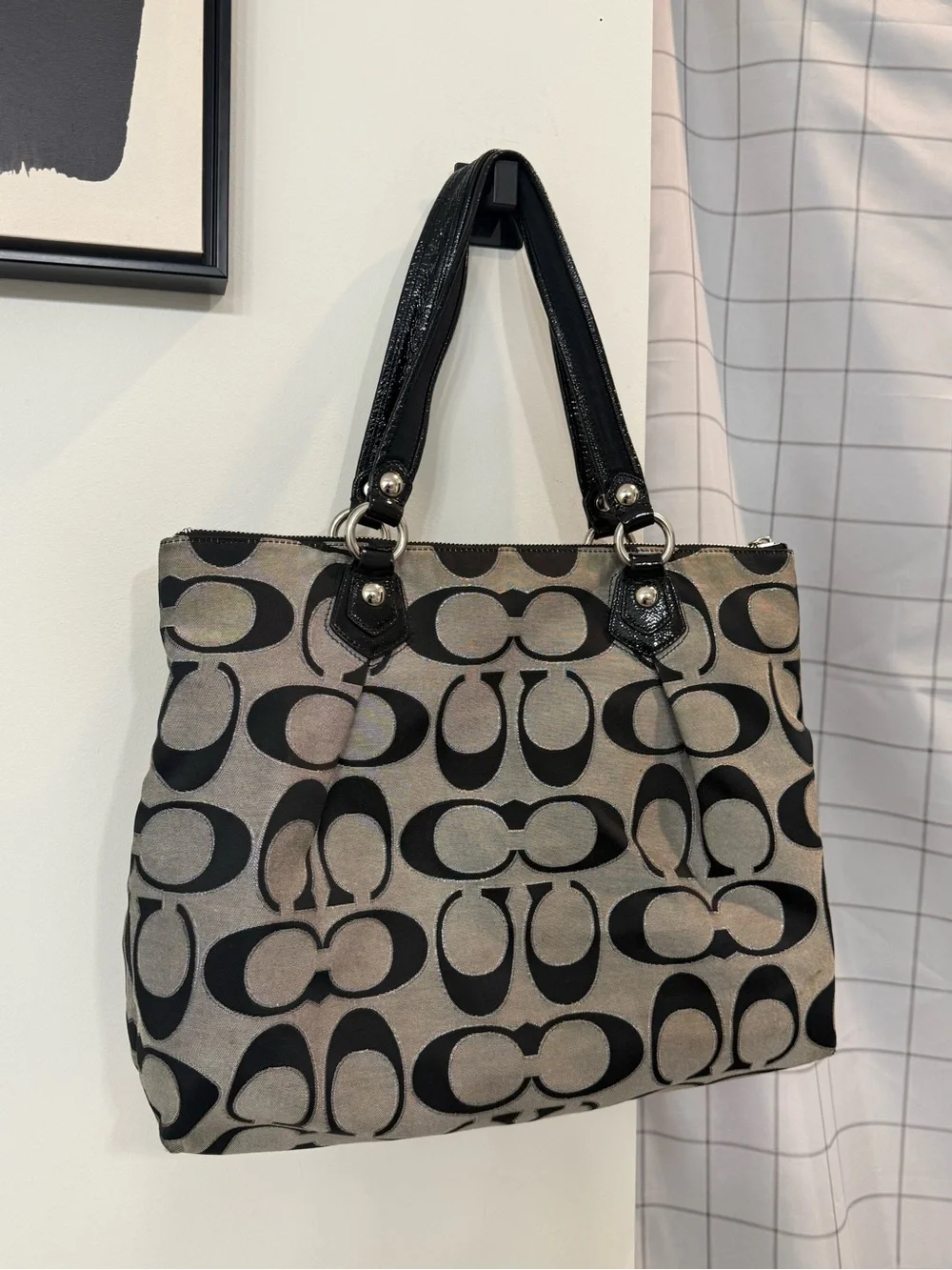 Coach (2010) Poppy Signature Lurex Glam Large Tote Bag- Black/Silver